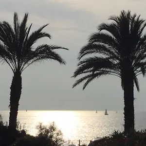 Sanarybeach Apartment