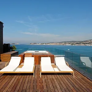 La Farandole Hotel
