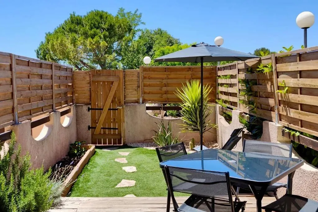 Rez De Jardin Climatise, Cosy, Avec Parking A Sanary - Les Amirantes Apartment 0*, Sanary-sur-Mer France