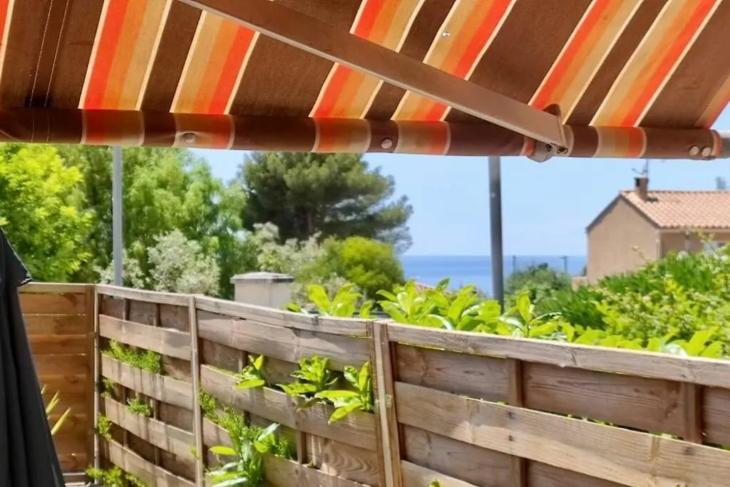 Rez De Jardin Climatise, Cosy, Avec Parking A Sanary - Les Amirantes Apartment